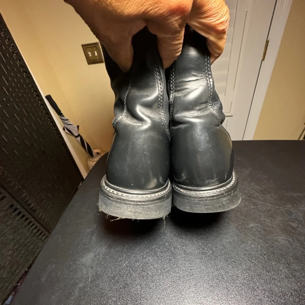 Bates size 8.5 paratrooper black boots